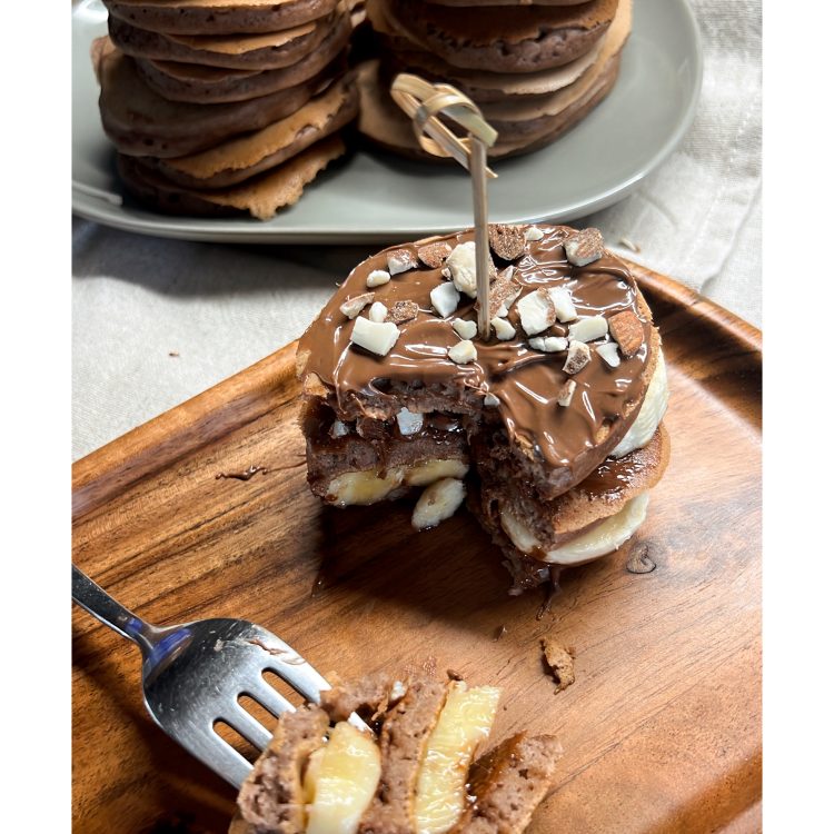 pancakes με σοκολατούχο γάλα